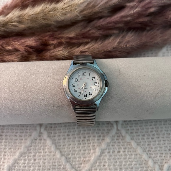 Vintage Silver Bracelet Watch - Picture 8 of 8